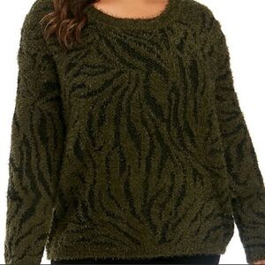 Wonderly Curvy Eyelash Sweater